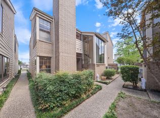 4904 Feagan St, Houston, TX 77007