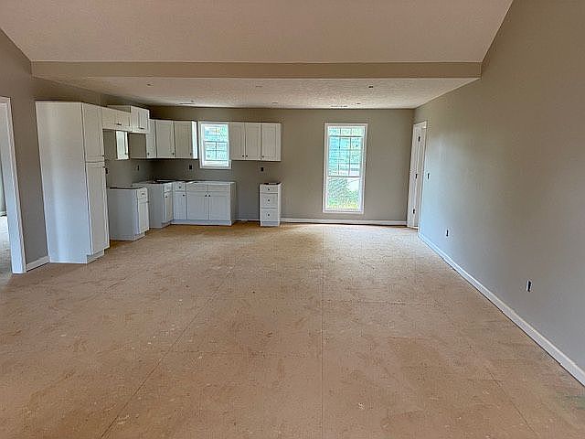 2nd image of 89 Angel Cir