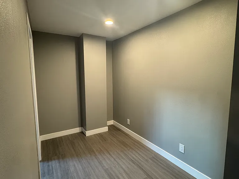 5107 S Harvard Blvd #B — Photo 4
