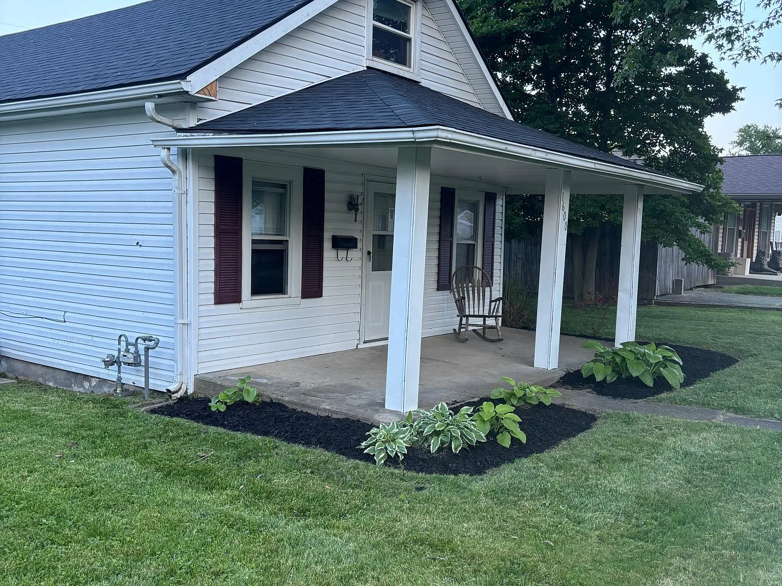 3 bed, 1128 sqft, $1,300 — Photo 3