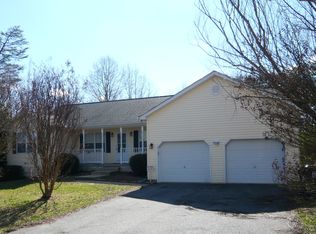 2608 Ruffin Dr, Fredericksburg, VA 22408