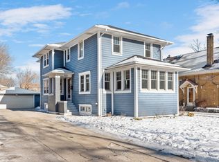 428 Addison Rd, Riverside, IL 60546