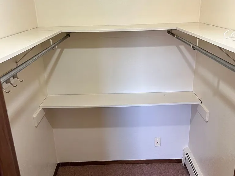 217 S Summit Ave — Photo 14