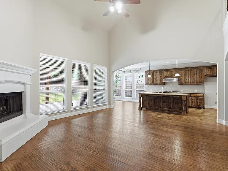 6205 Prairie Hill Ln — Photo 13