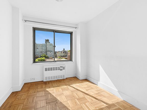 3rd image of 175 W 12th St APT 11L