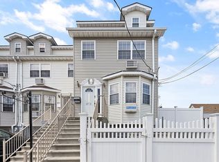 107-12 164th Pl, Jamaica, NY 11433