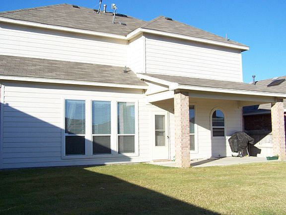 4th image of 2324 Moccassin Ln