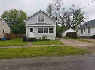 132 Monroe St, Waterloo, IA 50703