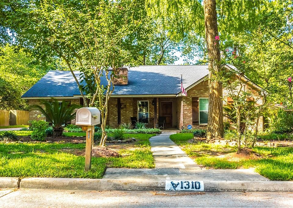 1st image of 1310 Trailwood Village Dr