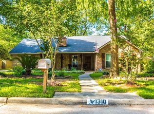1310 Trailwood Village Dr, Humble, TX 77339