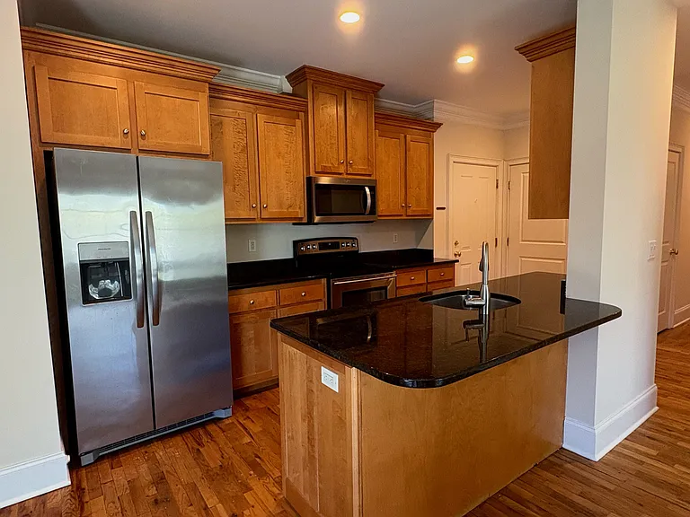 21 Seir Hill Rd #9 — Photo 1