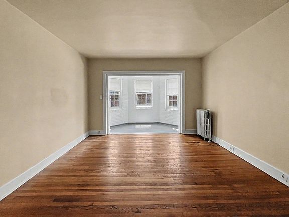 4th image of 25 Old Lancaster Rd APT B02