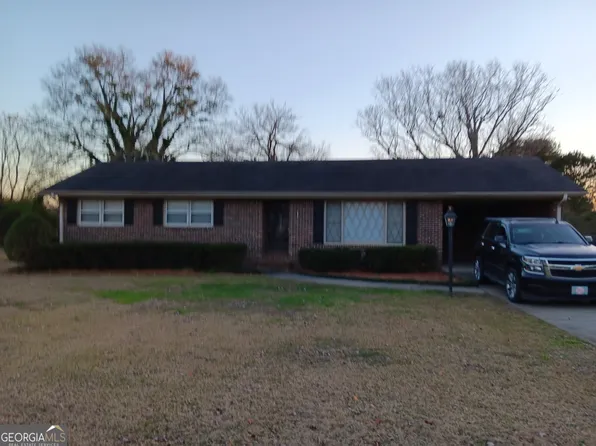 108 Woodmont Dr, Griffin, GA 30224
