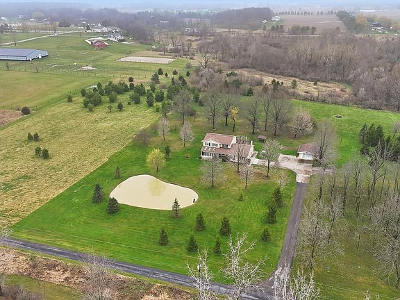 4th image of 18832 Amstutz Rd