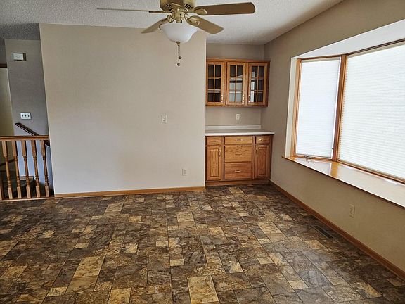 5th image of 508 6th Ave NW