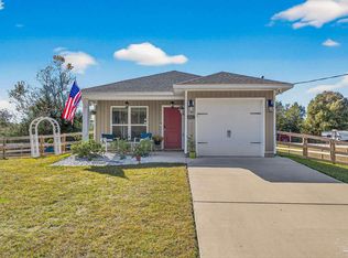 4781 Christopher Ln, Milton, FL 32583