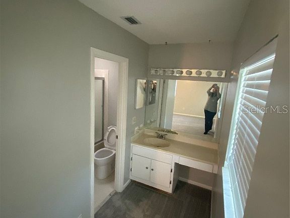 5th image of 810 Maralyn Ave