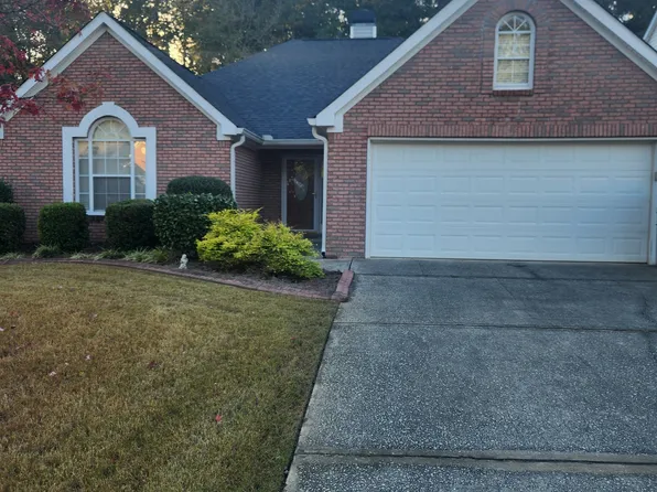 214 Meridian Dr, Stockbridge, GA 30281