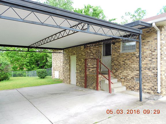 5th image of 130-130C Creekwood Ln