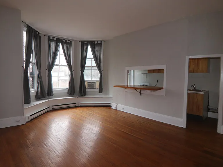 1614 Bolton St #3 — Photo 3