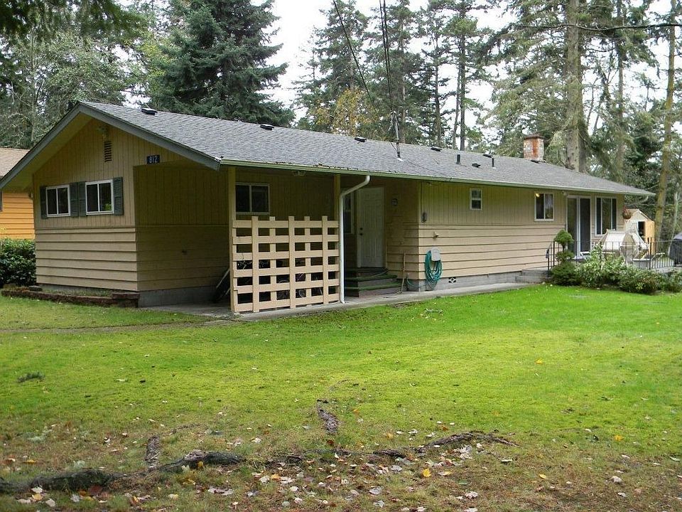 1st image of 812 Arbor Dr