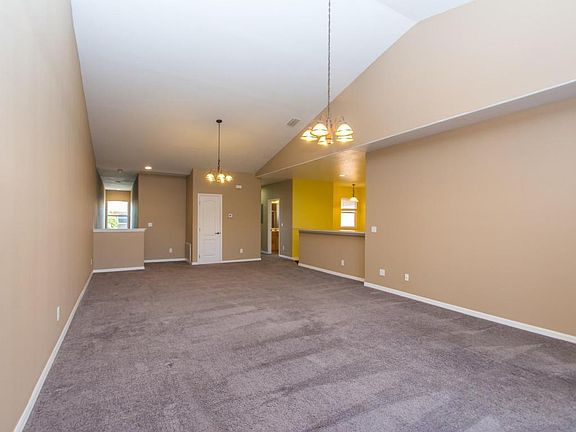 2nd image of 1055 Venetian Dr Unit 202