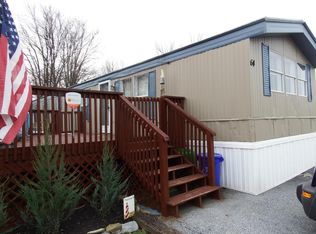 64 Green Acres Trailer Ct, Lebanon, PA 17046