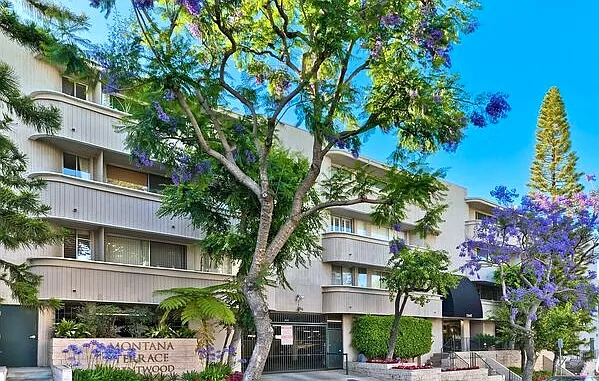 11645 Montana Ave — Photo 46