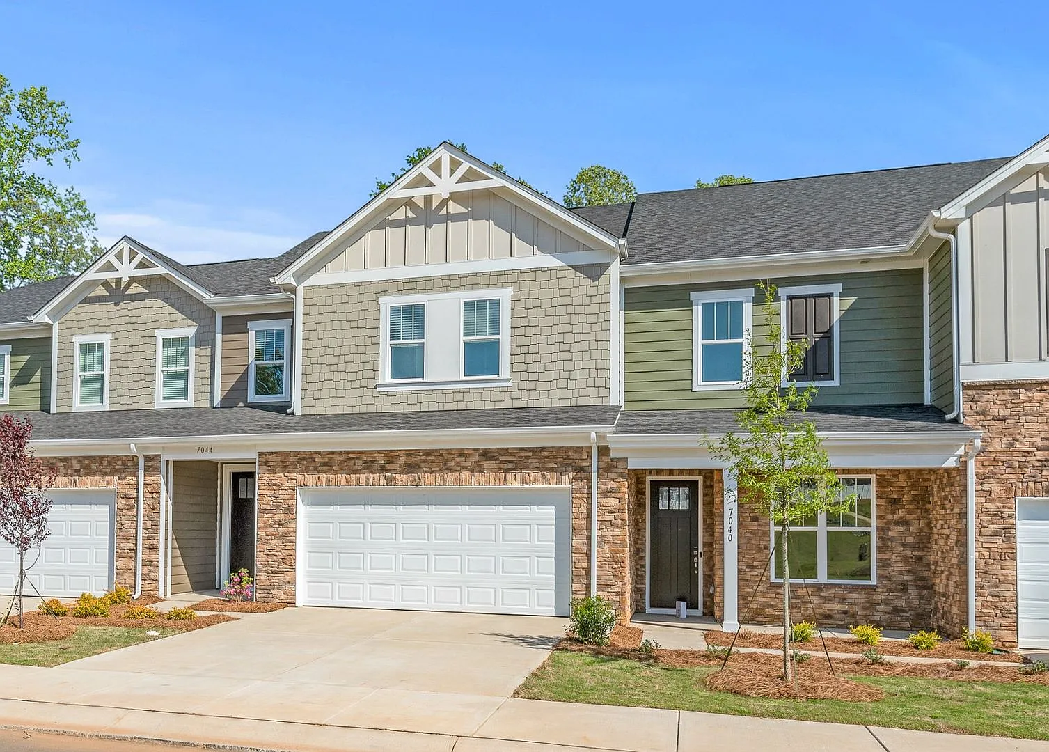 (Coming Soon) 3 bedroom Townhome at the Vineyards! — Photo 1