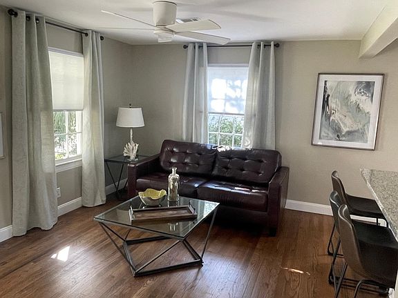 5th image of 155 Acacia Ave