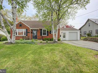 374 Glen St, Chambersburg, PA 17201