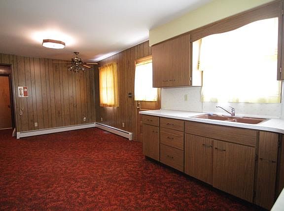 4th image of 57 Manhattan Dr
