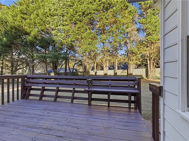 2110 Meadow View Ct — Photo 43