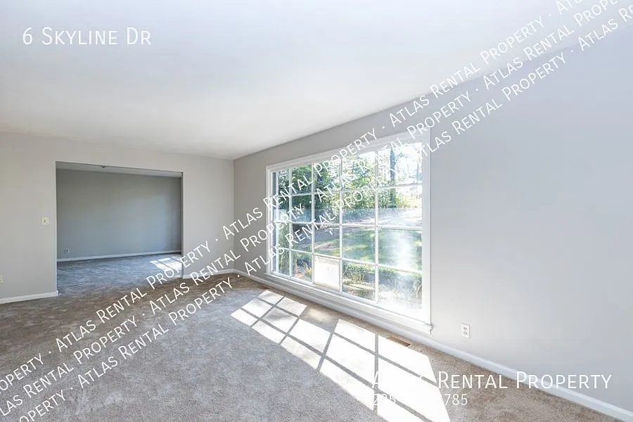 Your Next Home Awaits! Spacious 4-Bedroom with Modern Upgrades! — Photo 4