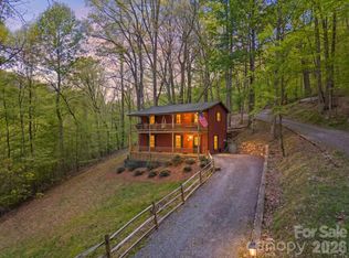 149 Greentree Ln, Canton, NC 28716