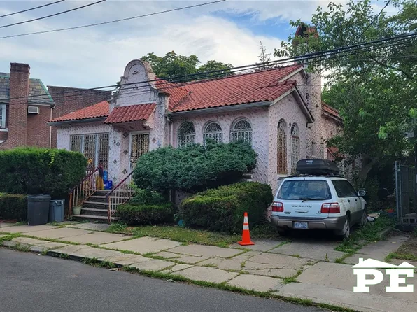 2234 Olean Street image 2 of 5