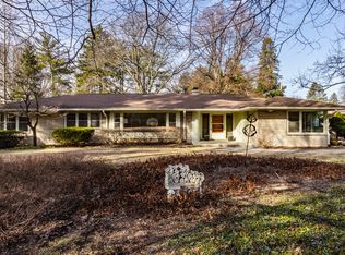 6220 Spring Mill Rd, Indianapolis, IN 46260