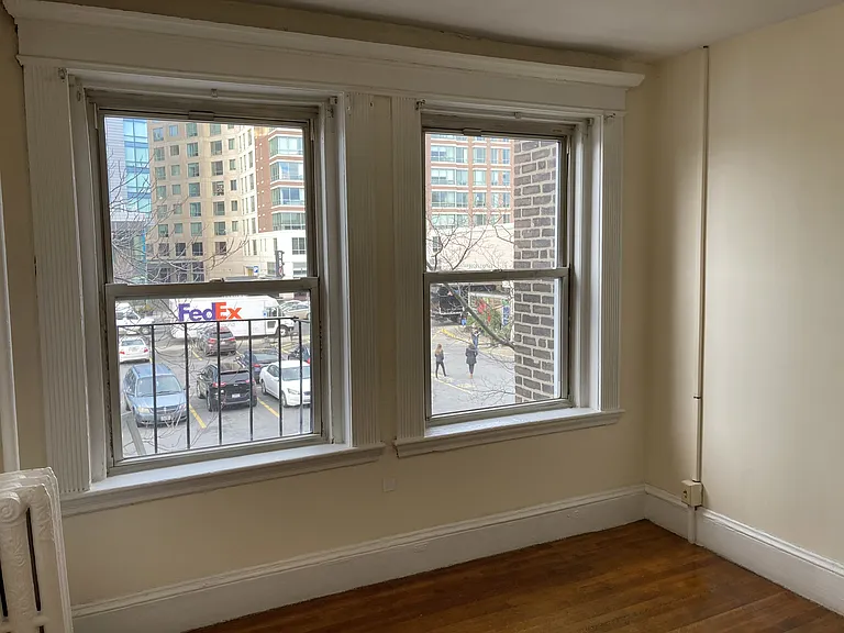 111 Peterborough St #11 — Photo 3