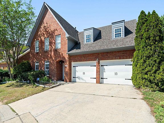 2nd image of 155 Castlehill Dr