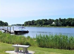 16 Cutlass Ln, Mashpee, MA 02649