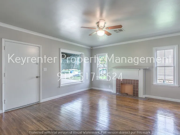 729 N Florence Pl — Photo 17