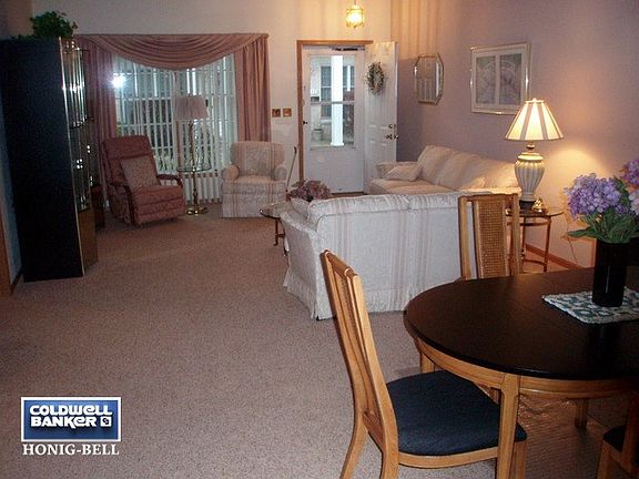 4th image of 1110 Chovan Dr