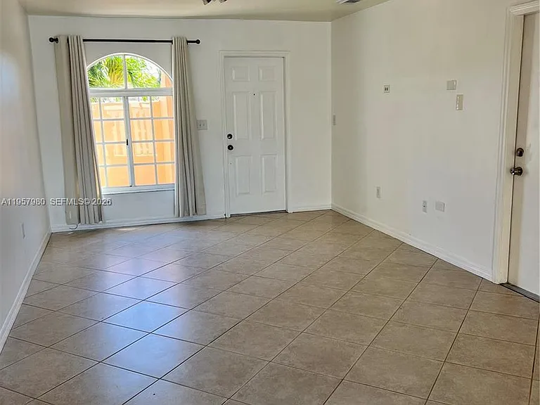 3810 SW 153rd Pl — Photo 8