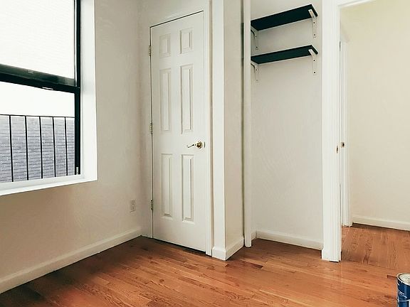 5th image of 235 Eldridge St APT 22