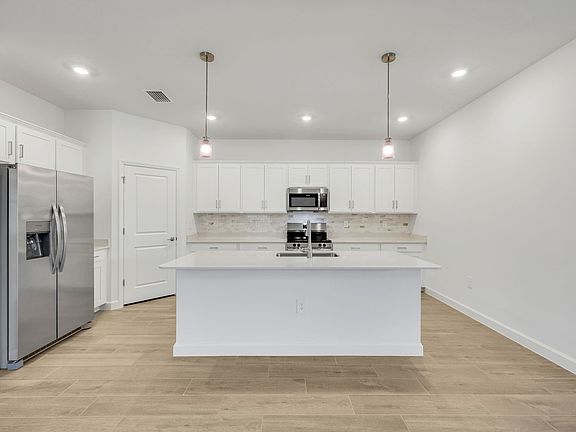 2nd image of 14303 Winding Cedar Way