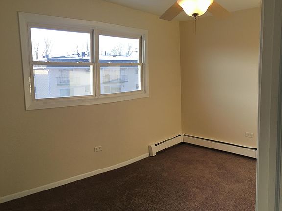 5th image of 10320 Mason Ave APT 3
