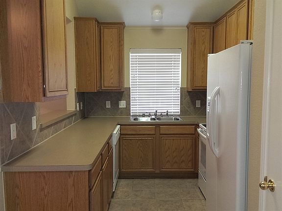 5th image of 1433 Constantina Dr