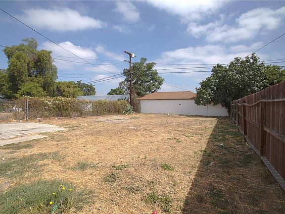 3rd image of 1135 W 92nd St
