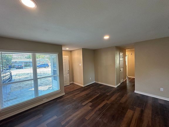 5th image of 1418 Homestead Pl
