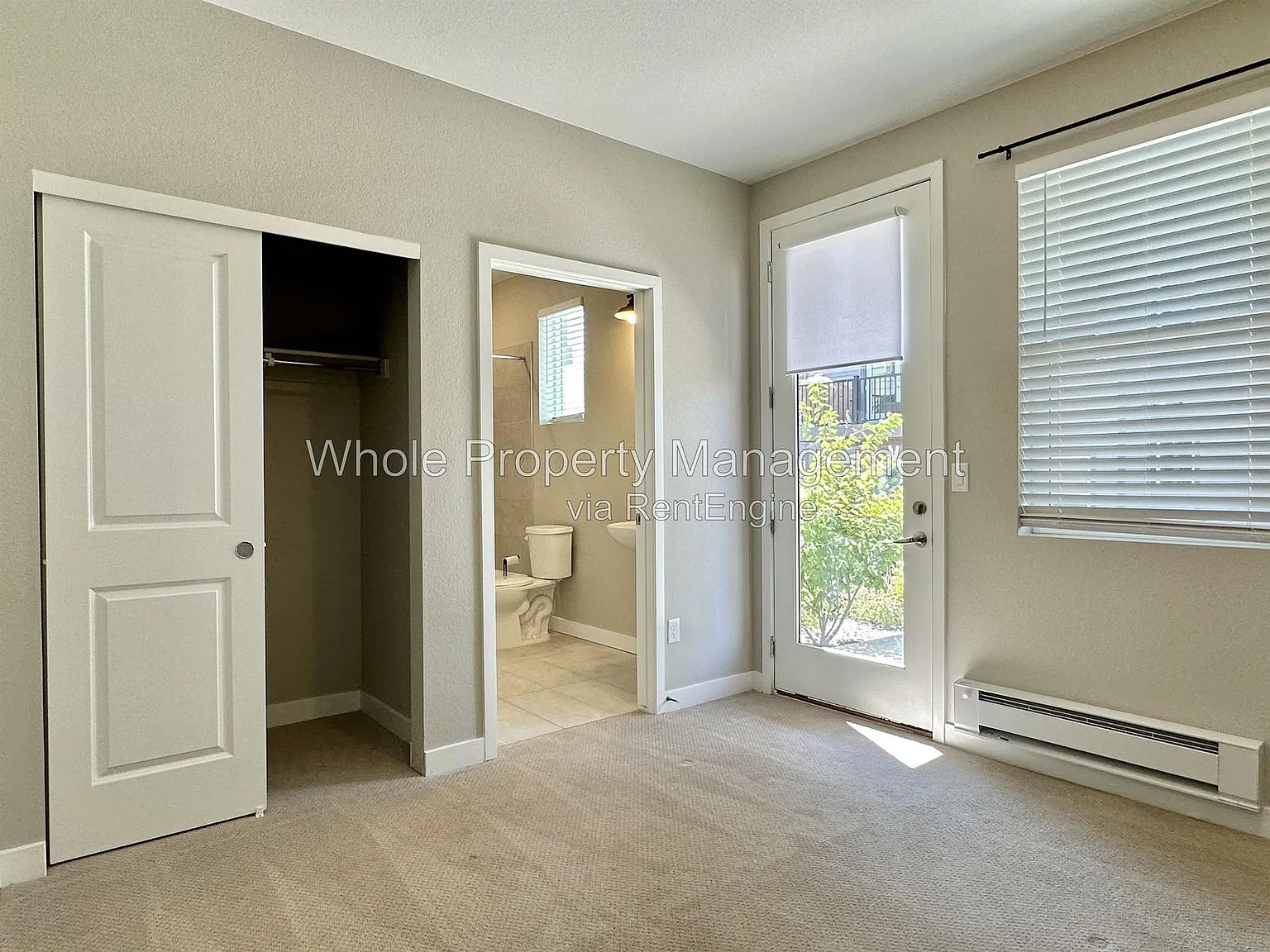 4 bed, 4.0 bath, 2022 sqft, $3,195 — Photo 4